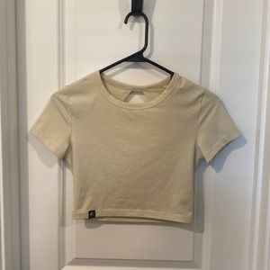 Alphalete backless cream crop top - XS